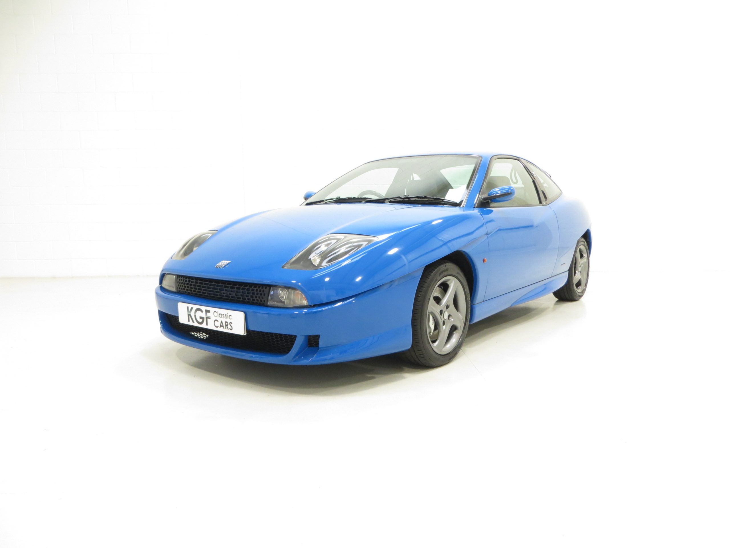 Fiat Coupe 2.0 20v Turbo – KGF